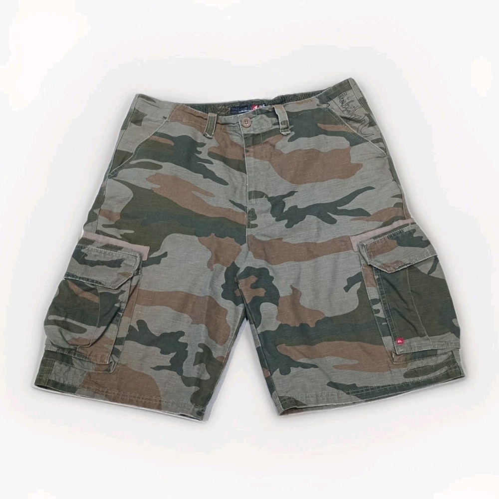 Vintage Y2K Quiksilver 070 Men's Camo Cargo Shorts Sz 38 Skater Surfer